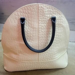 Off White Leather Embossed Pour la Victoire Bag